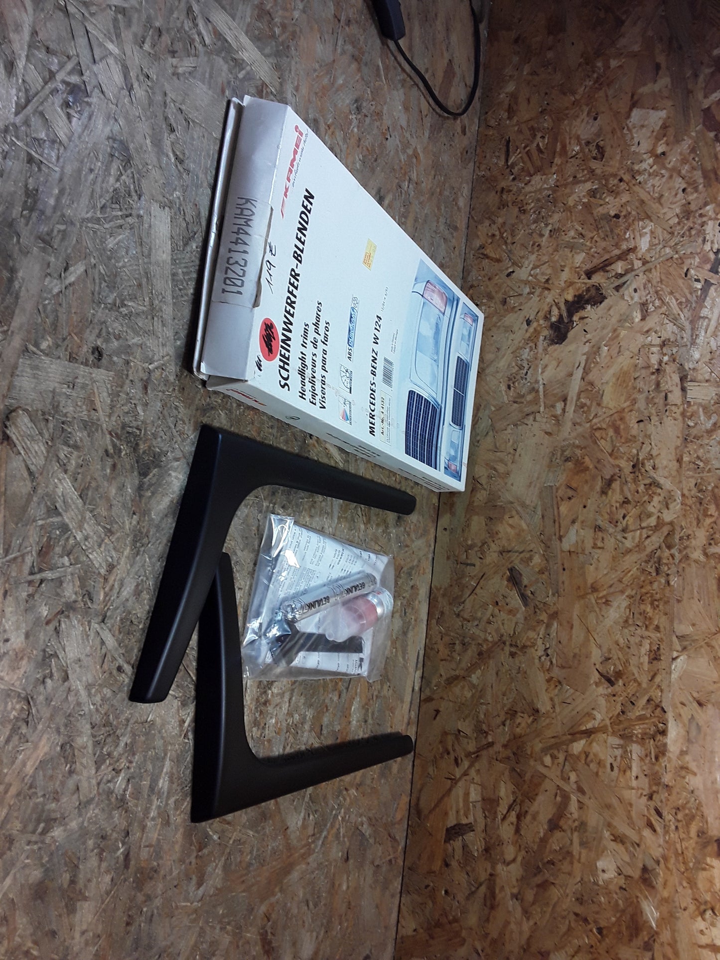 Mercedes Benz W124 W124 Scheinwerferblenden original KAMEI NEU