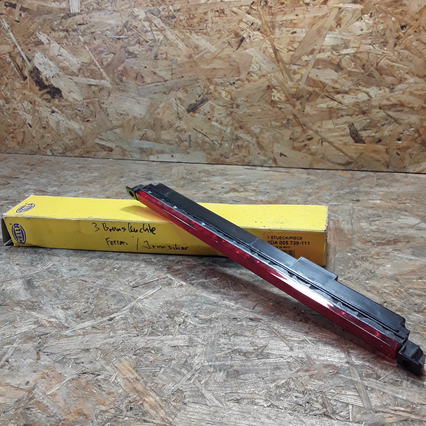 Universal Zusatzleuchte/ 3.Bremsleuchte original Hella NEU