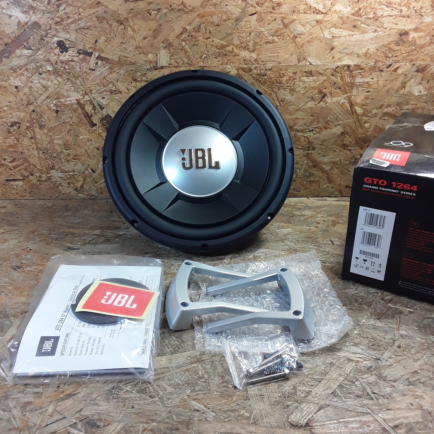 Diverse Fahrzeuge 300mm Car-Audio Subwoofer original JBL NEU