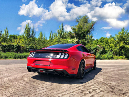 Heck Ansatz Flaps Diffusor für Ford Mustang Mk. 6 Facelift Carbon Look