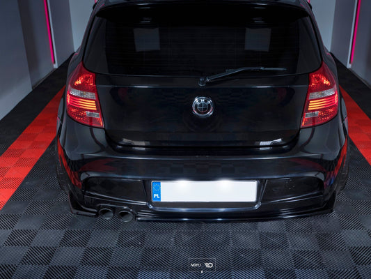 Mittlerer Diffusor Heck Ansatz für BMW 1er E81/ E87 M Paket FACELIFT  schwarz matt