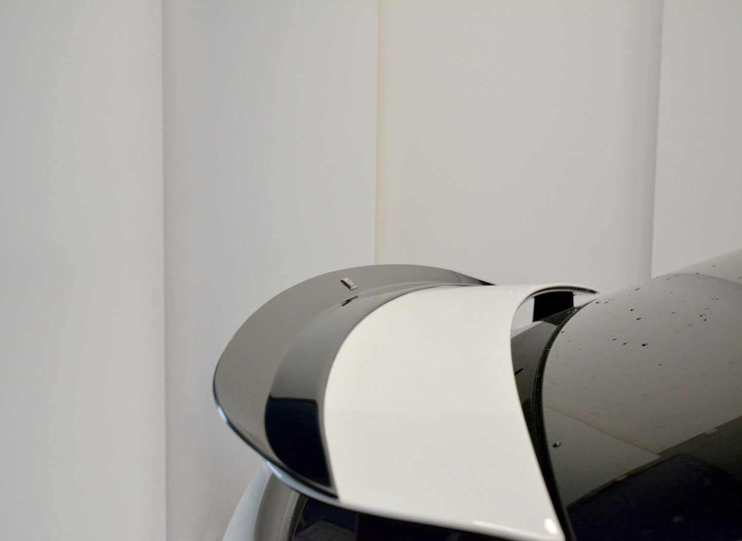 Spoiler CAP V.2 für TESLA MODEL X Carbon Look