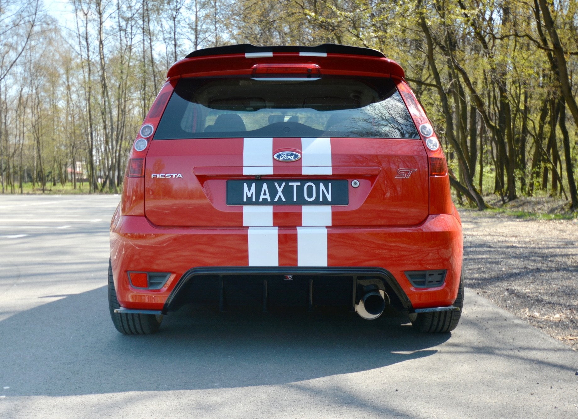Heck Ansatz Flaps Diffusor für Ford Fiesta ST Mk6 Carbon Look