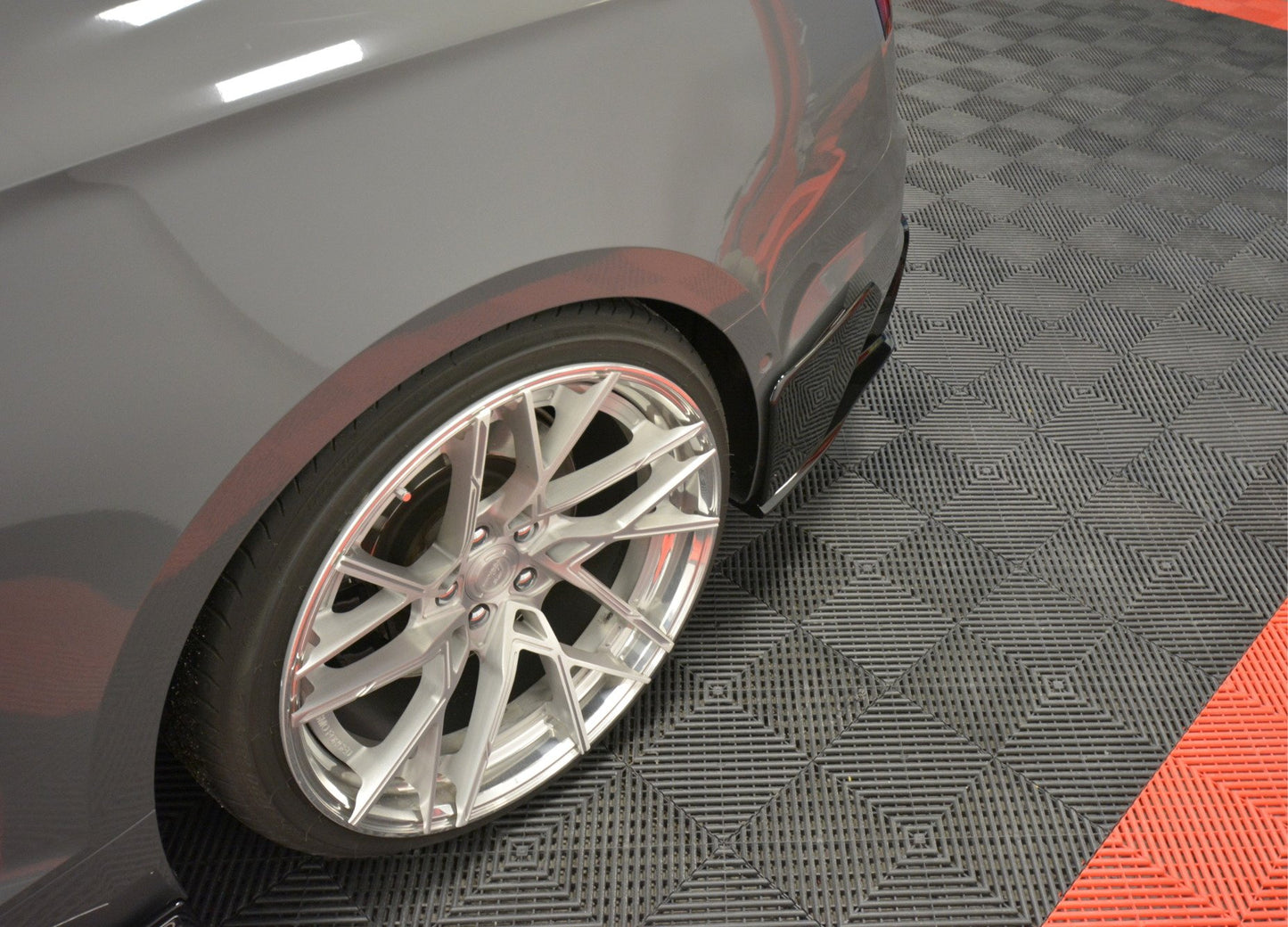 Heckstoßstangen Wings Flaps Audi S5 F5 Coupe