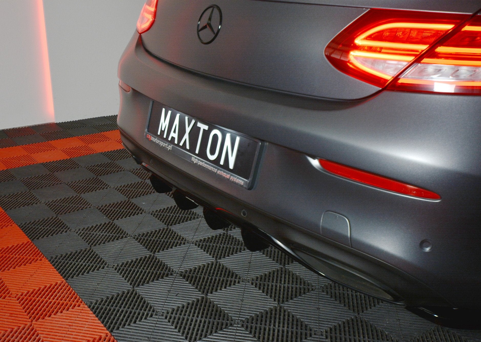 Diffusor Heck Ansatz für MERCEDES- BENZ C-KLASSE W205 COUPE AMG-LINE schwarz matt