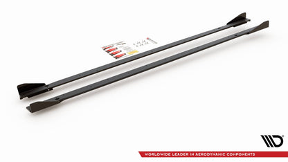 Robuste Racing Seitenschweller Ansatz für für + Flaps Volkswagen Golf 8 GTI / GTI Clubsport schwarz Hochglanz