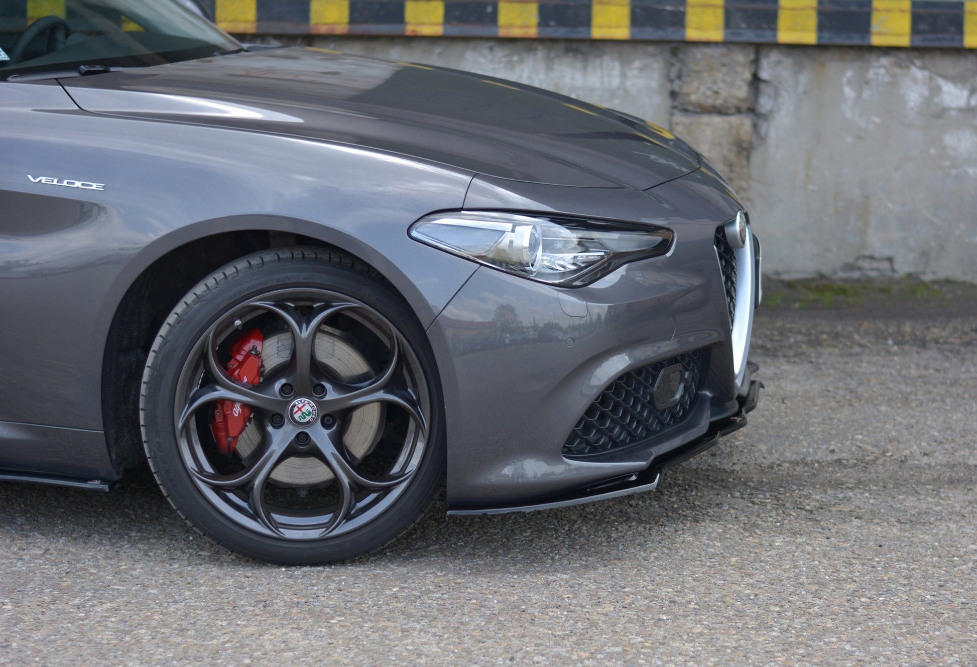 Front Ansatz V.1 für ALFA ROMEO GIULIA VELOCE Carbon Look