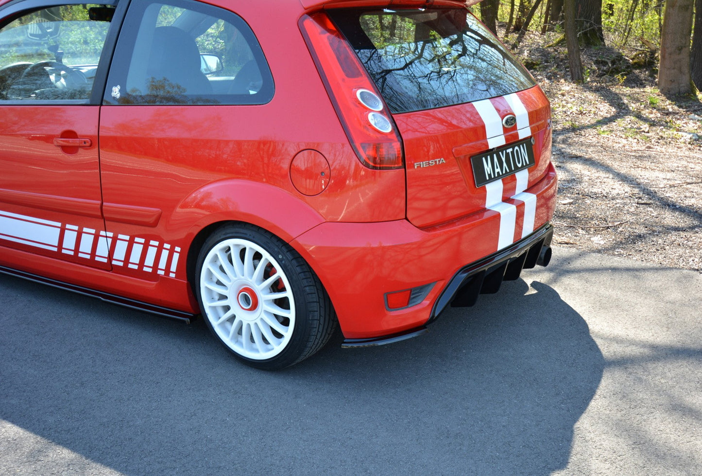 Heck Ansatz Flaps Diffusor für Ford Fiesta ST Mk6 Carbon Look