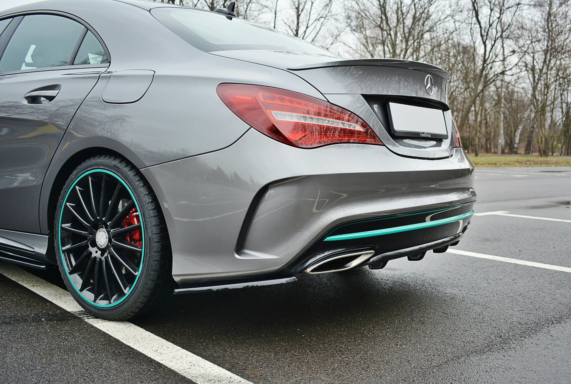 Diffusor Heck Ansatz für Mercedes CLA C117 AMG-LINE FACELIFT  schwarz Hochglanz