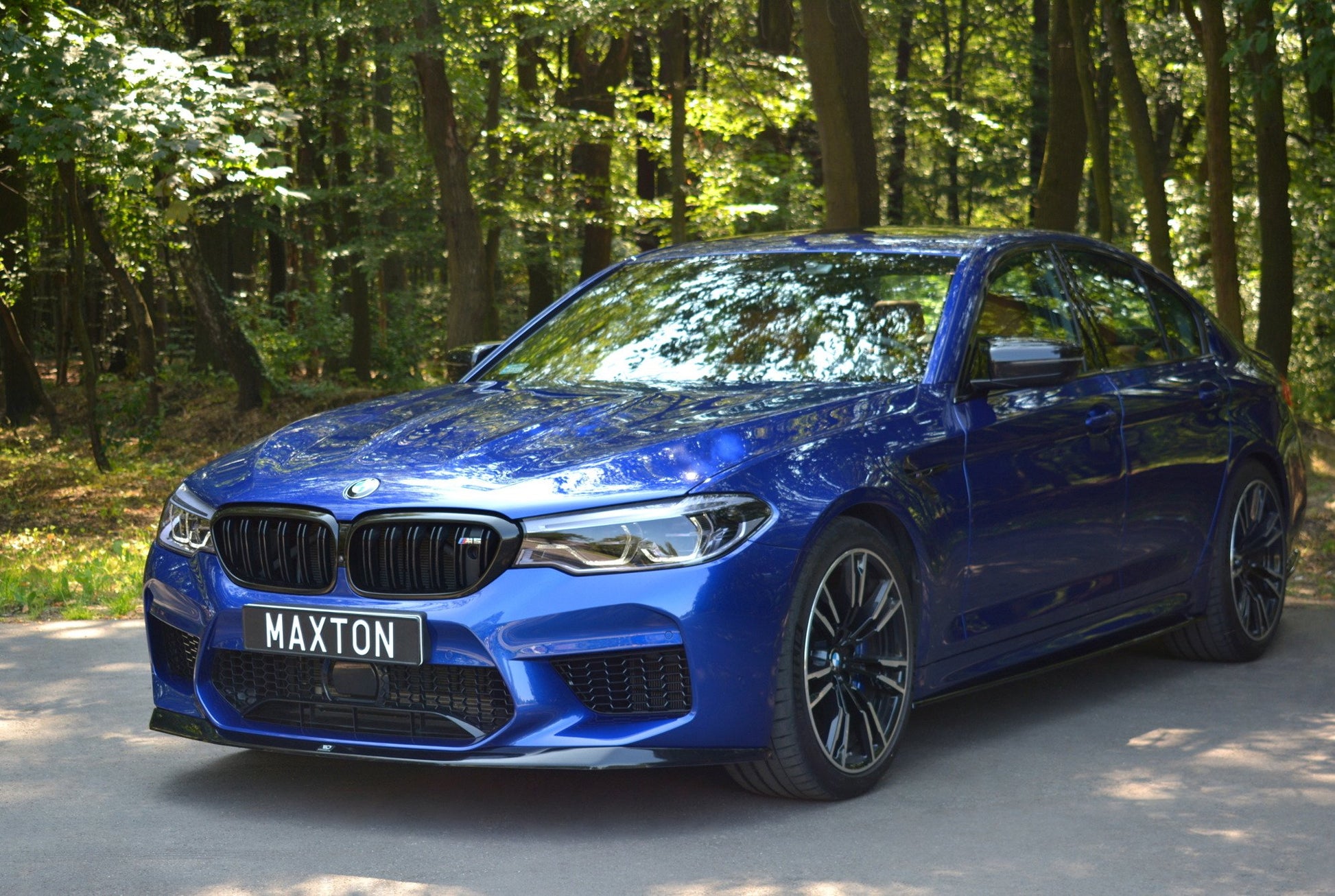 Front Ansatz V.1 für BMW M5 F90 schwarz Hochglanz