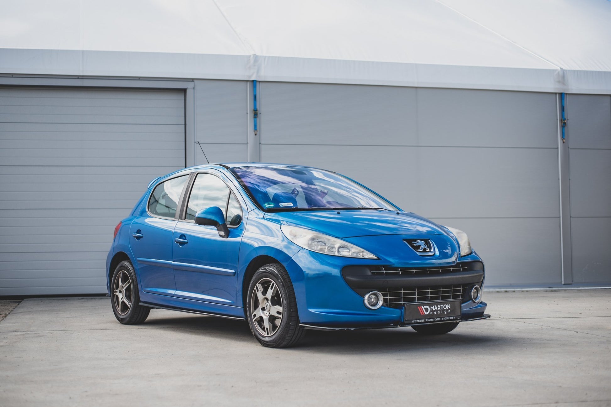 Front Ansatz für Peugeot 207 Sport Carbon Look