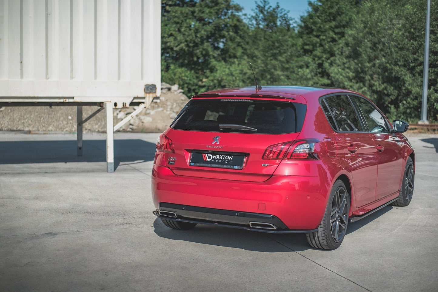 Mittlerer Diffusor Heck Ansatz für Peugeot 308 GT Mk2 Facelift Carbon Look
