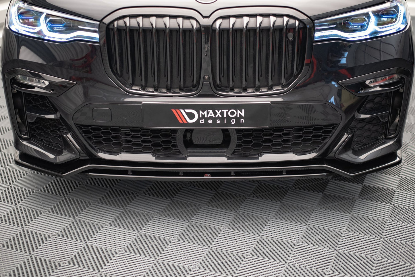 Front Ansatz V.1 für BMW X7 M G07 schwarz matt