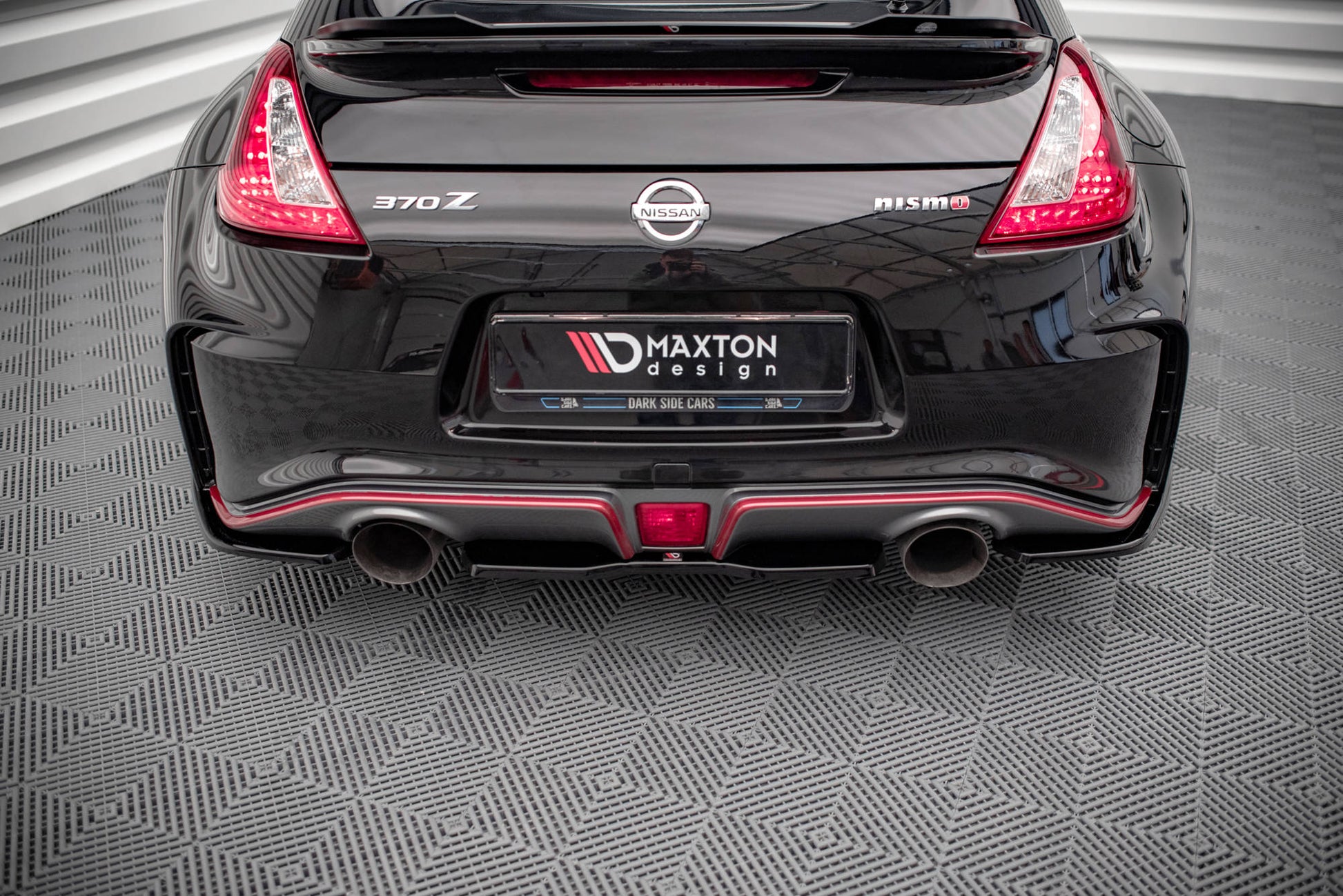 Mittlerer Diffusor Heck Ansatz für Nissan 370Z Nismo Facelift schwarz Hochglanz