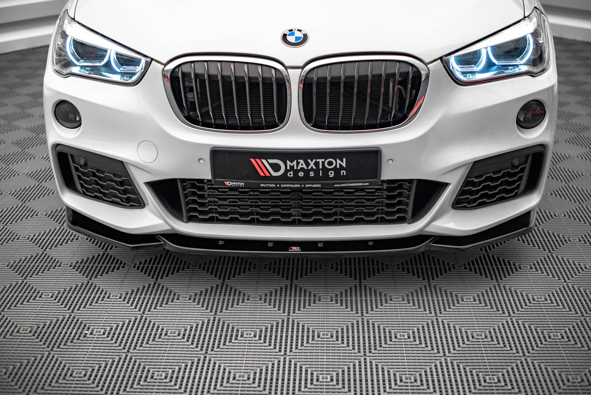 Front Ansatz V.1 für BMW X1 M-Paket F48 schwarz matt
