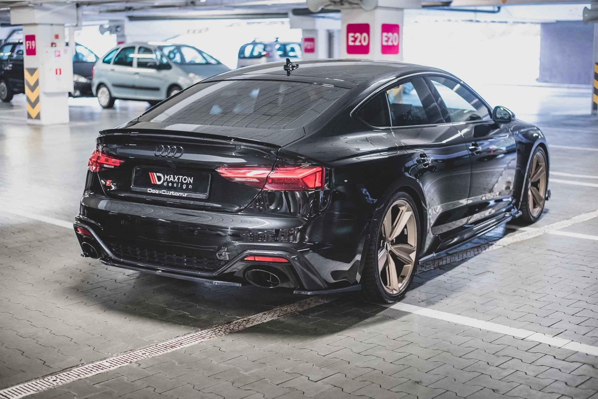Seitenschweller Ansatz für Audi RS5 Sportback F5 Facelift schwarz Hochglanz