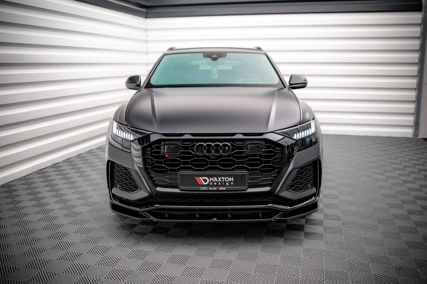 Front Ansatz V.2 für Audi RSQ8 Mk1 schwarz Hochglanz