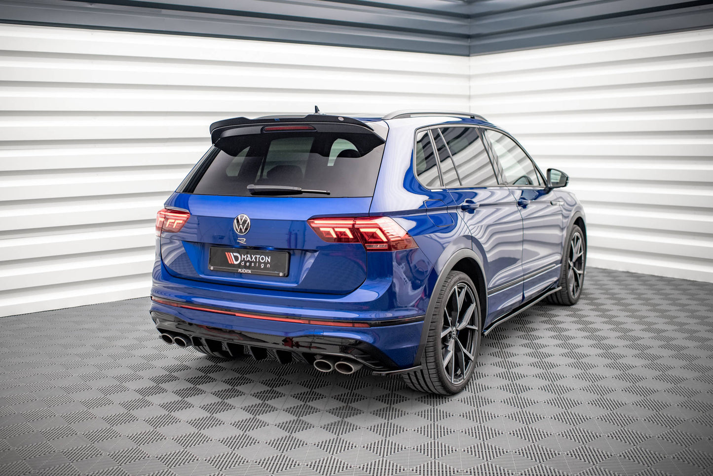 Heck Ansatz Flaps Diffusor für Volkswagen Tiguan R Mk2 Facelift schwarz Hochglanz