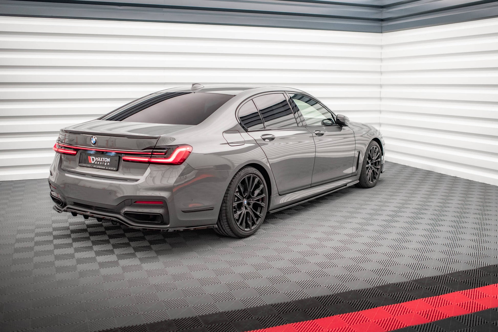 Seitenschweller Ansatz für BMW 7 M-Paket G11 Facelift schwarz Hochglanz