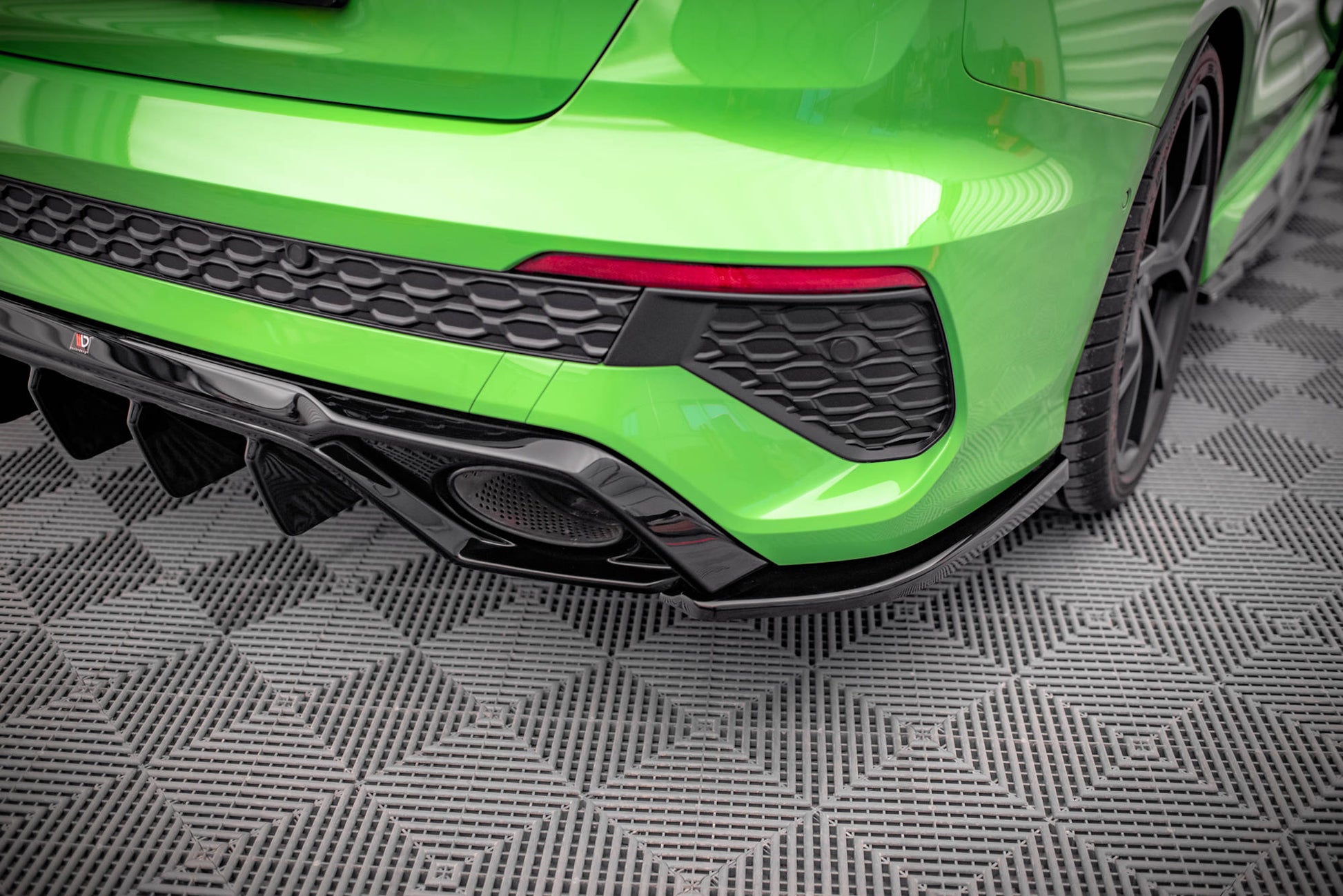 Heck Ansatz Flaps Diffusor für Audi RS3 Limousine 8Y schwarz matt