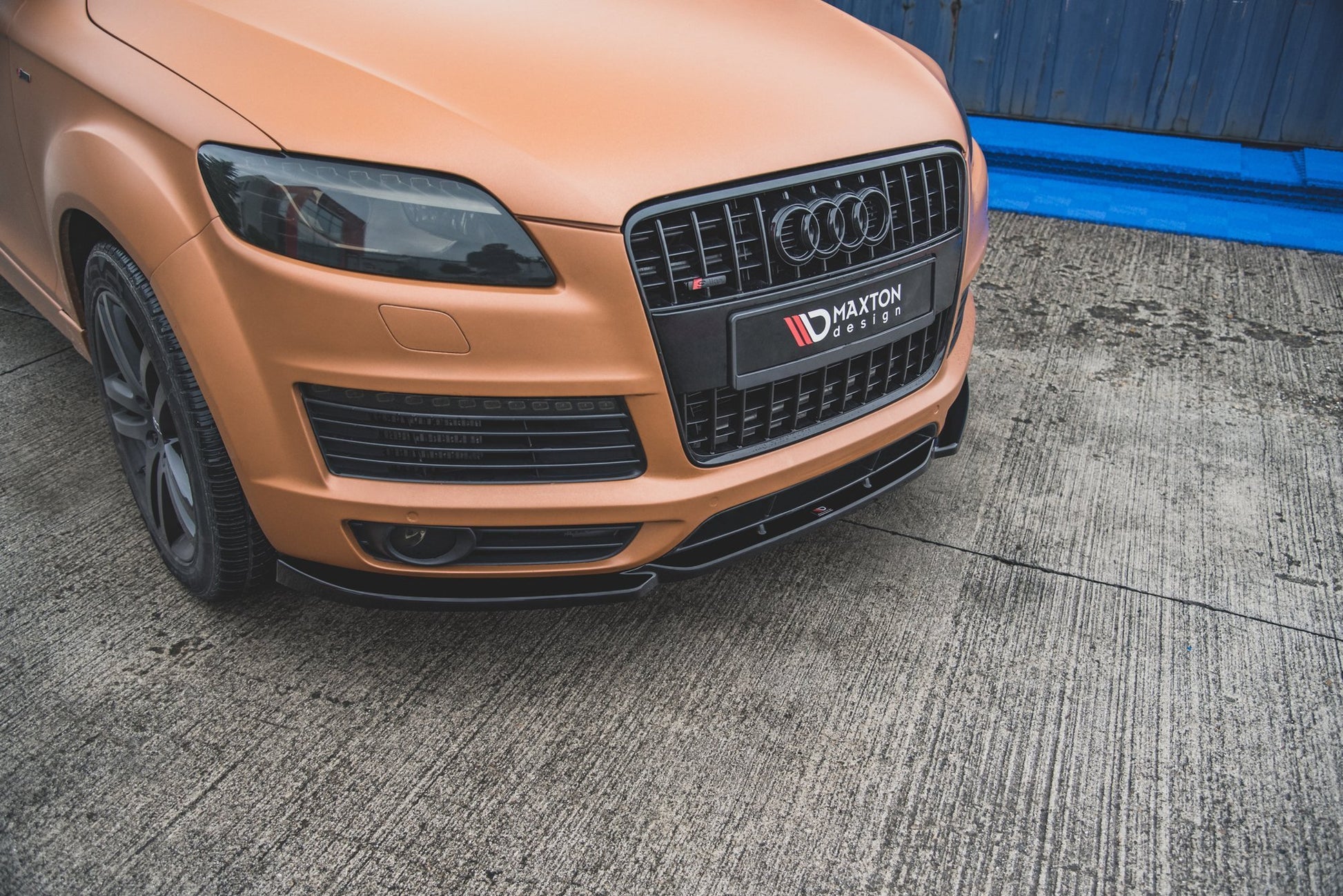 Front Ansatz für Audi Q7 S-Line Mk.1 schwarz Hochglanz