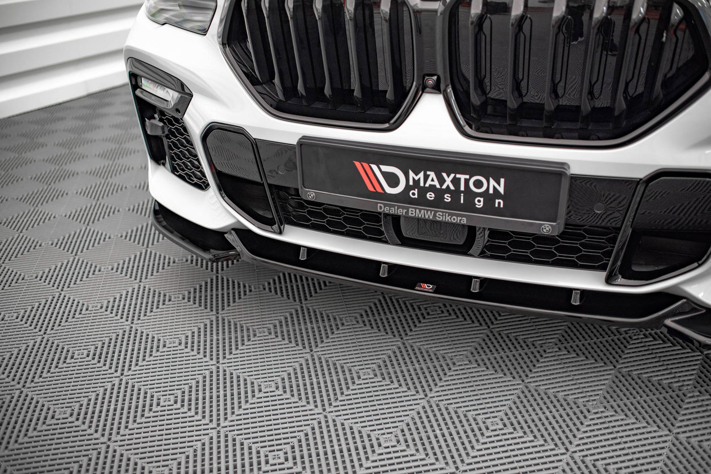 Front Ansatz V.1 für BMW X6 M-Paket G06 schwarz Hochglanz