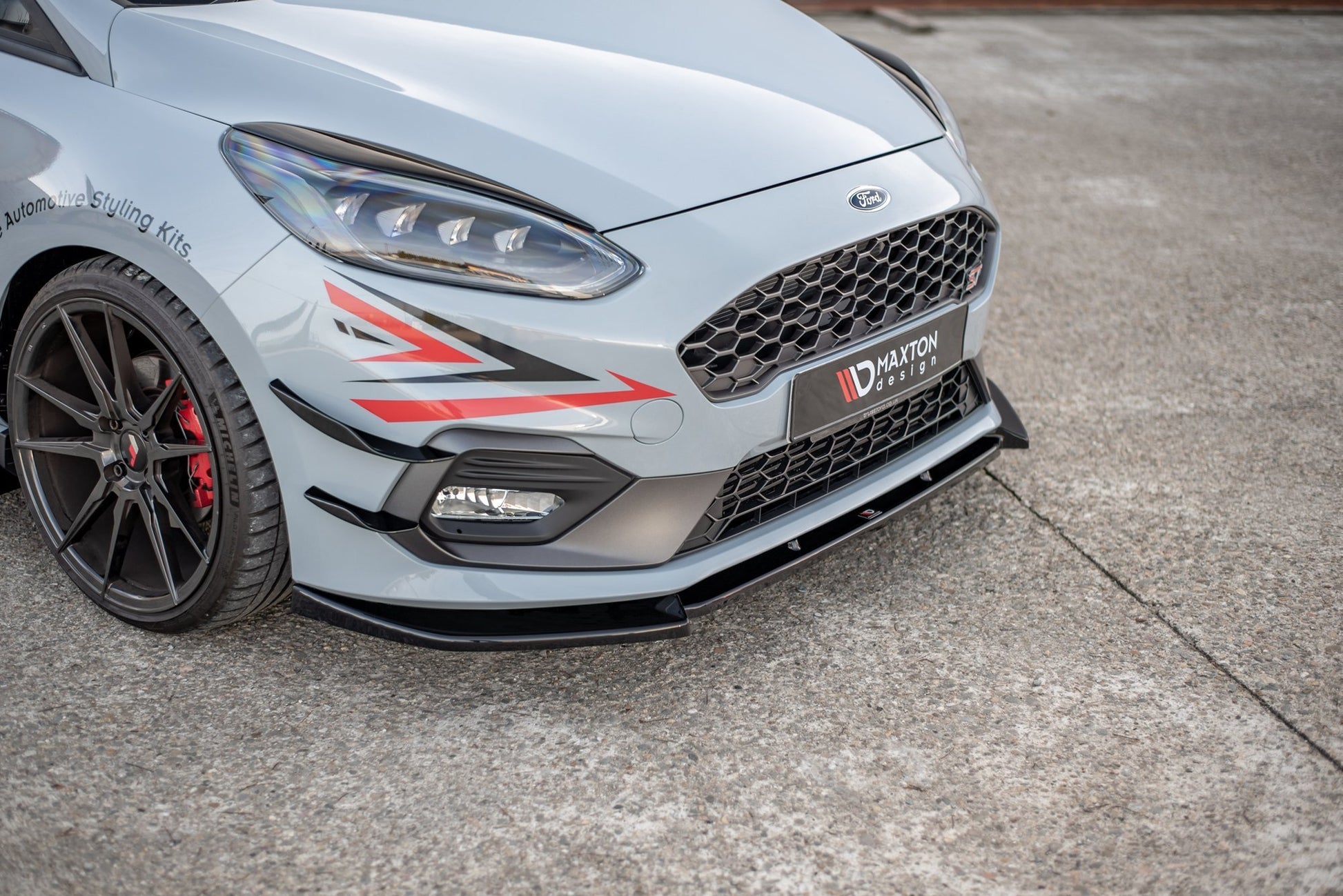 Front Ansatz V.7 für Ford Fiesta Mk8 ST / ST-Line Carbon Look