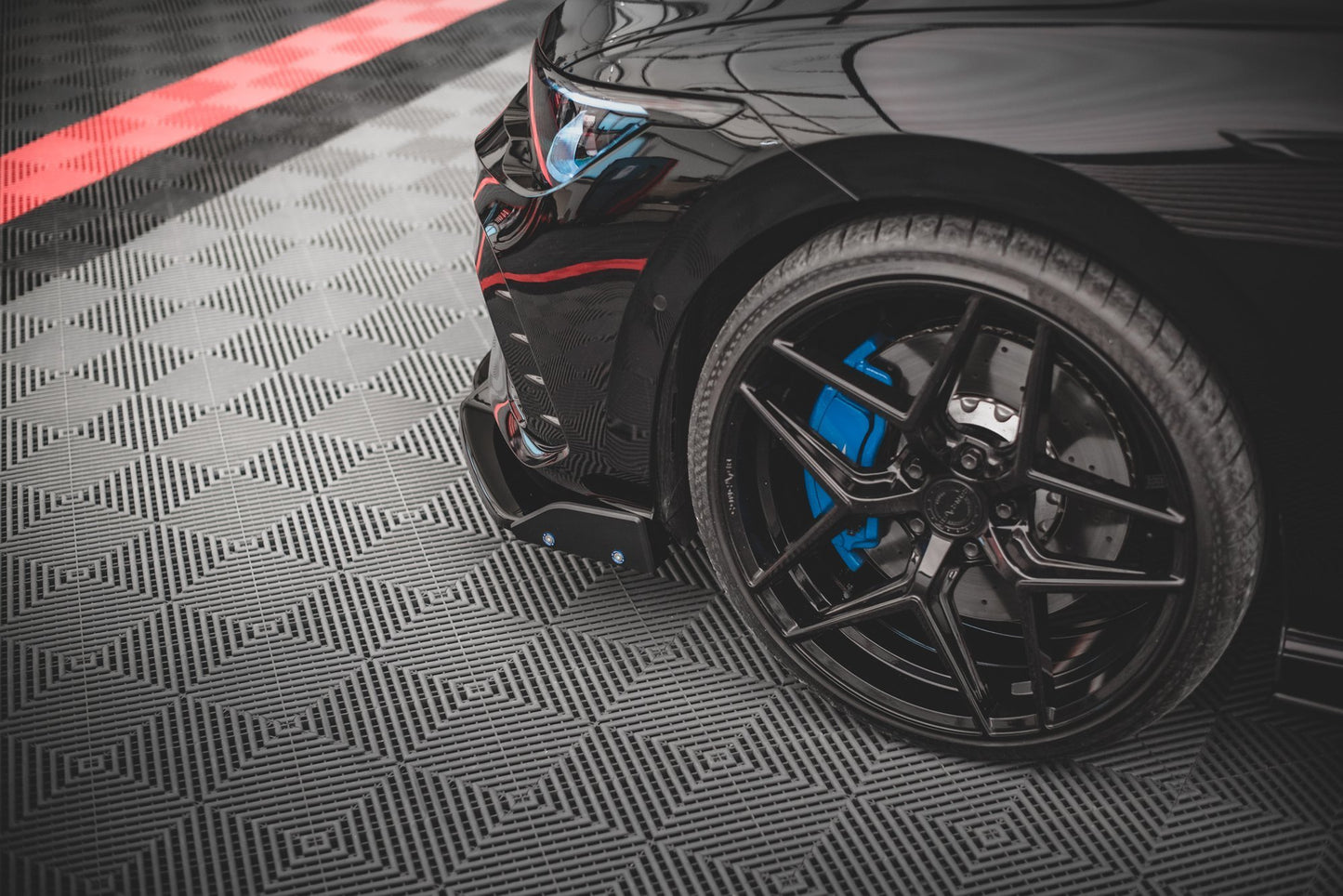 Heck Ansatz Flaps Diffusor +Flaps für V.2 Volkswagen Golf R Mk8