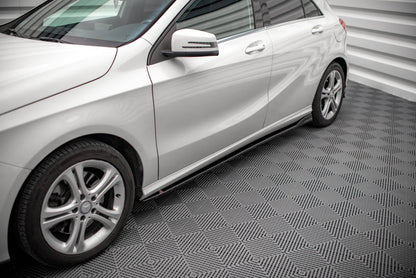 Seitenschweller Ansatz für V.1 für Mercedes-Benz A W176 schwarz matt