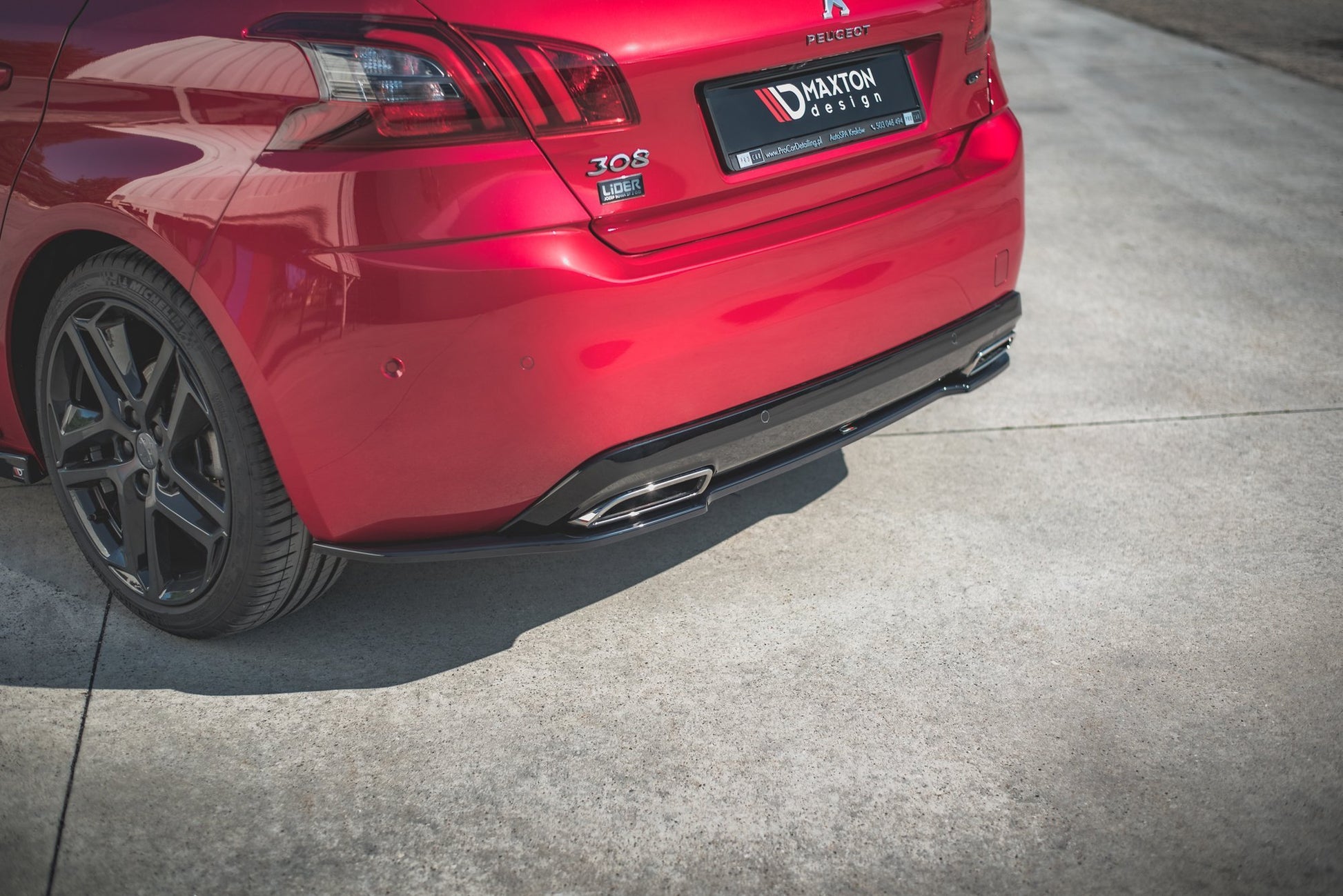 Mittlerer Diffusor Heck Ansatz für Peugeot 308 GT Mk2 Facelift Carbon Look