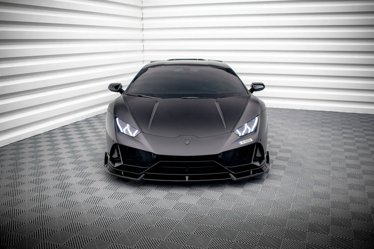 Front Ansatz für Lamborghini Huracan EVO schwarz matt