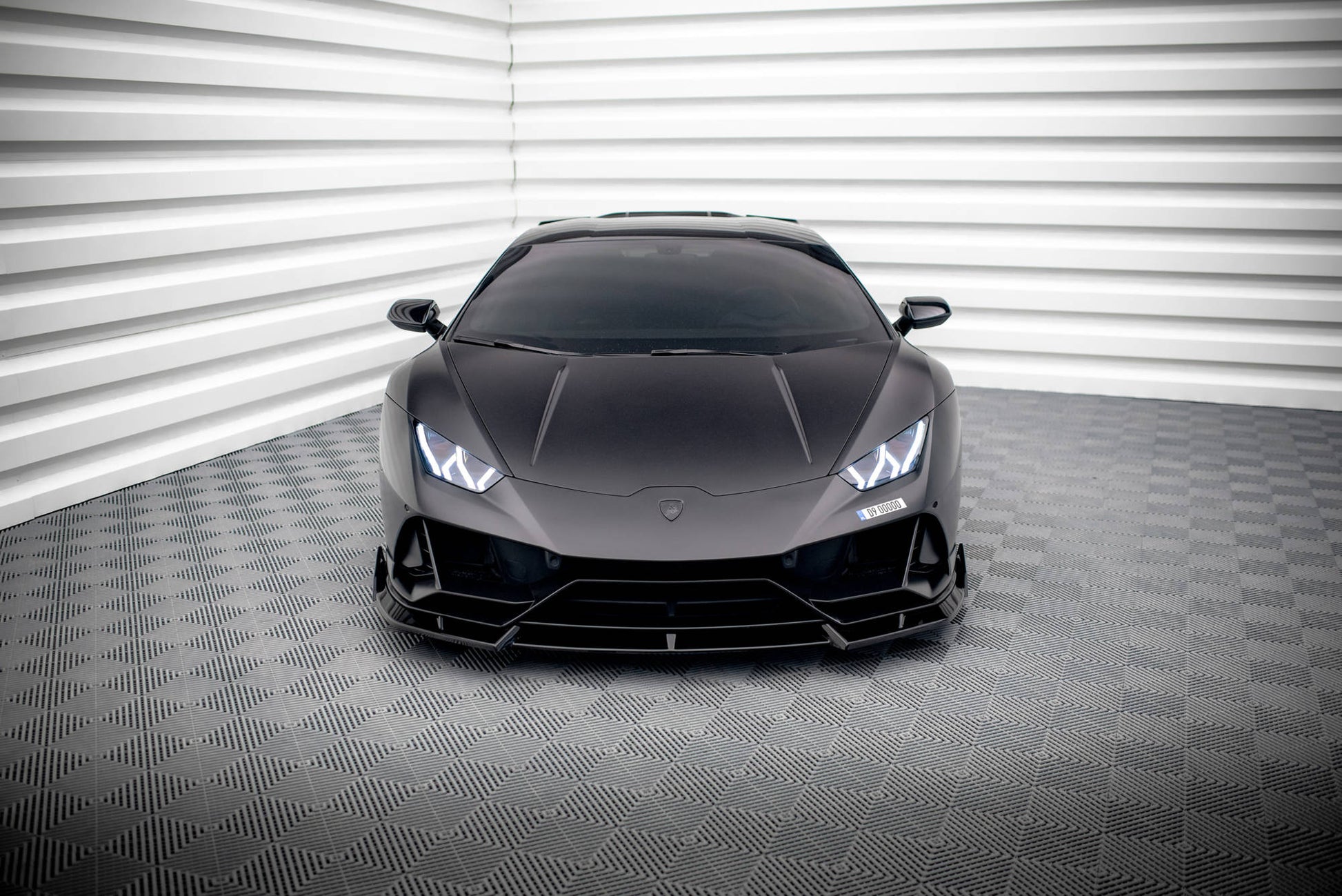 Front Ansatz für Lamborghini Huracan EVO schwarz matt