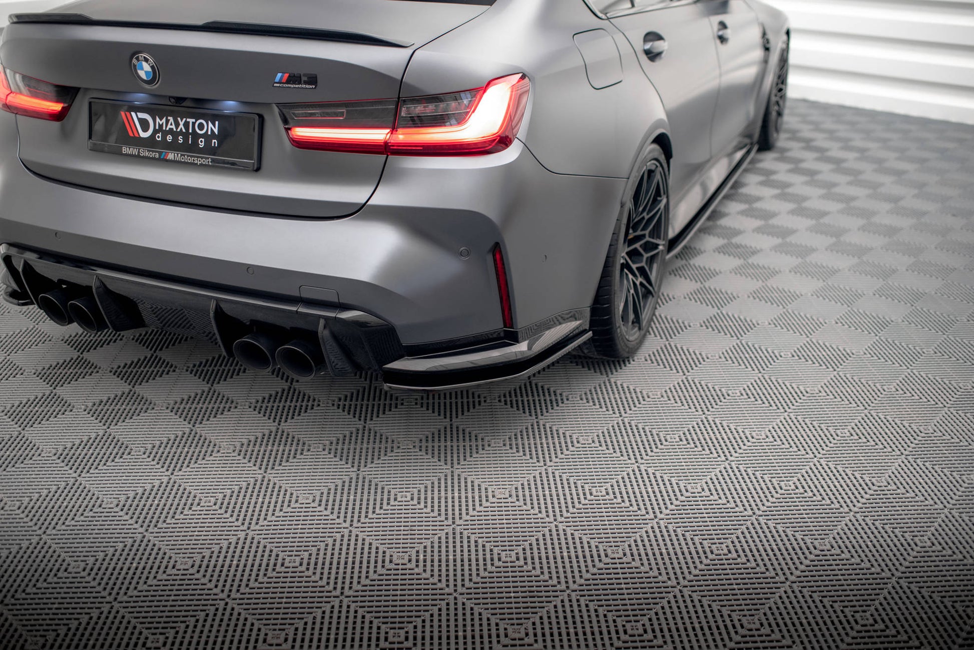 Heck Ansatz Flaps Diffusor V.1 für BMW M3 G80 Carbon Look