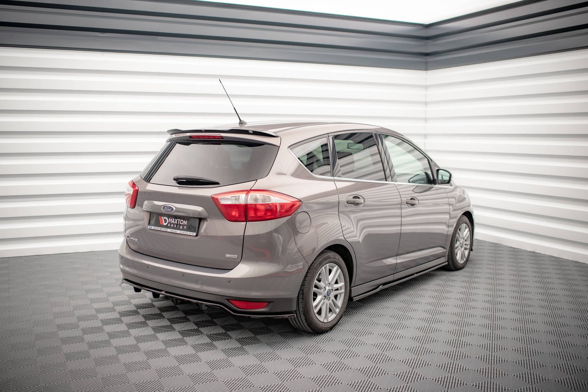 Spoiler CAP für Ford C-Max Mk2 schwarz Hochglanz