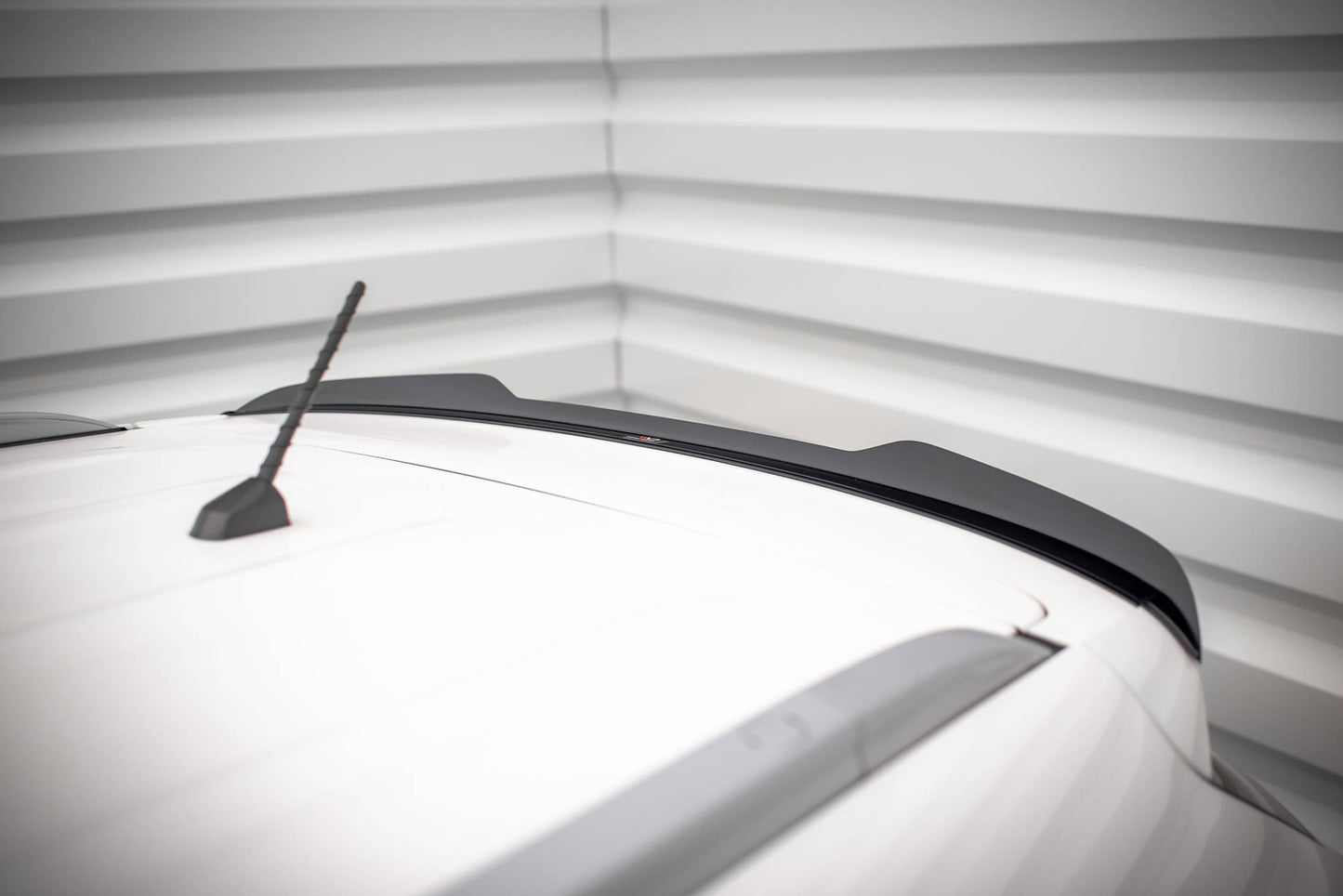 Spoiler CAP für Hyundai ix35 Mk1 schwarz matt