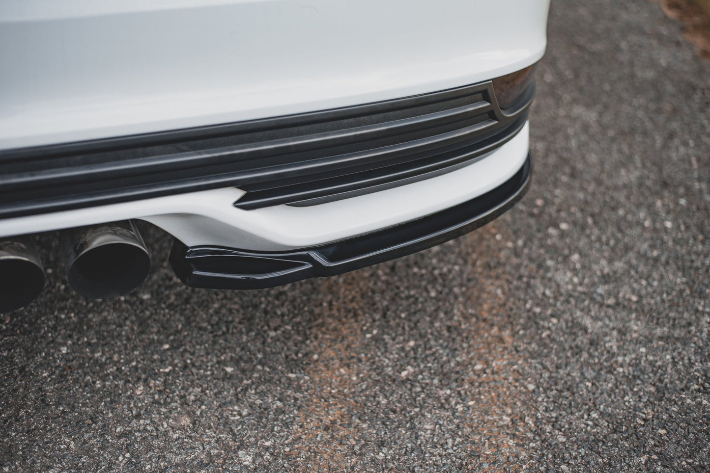 Heck Ansatz Flaps Diffusor V.2 für Ford Focus ST Mk3 Facelift schwarz Hochglanz