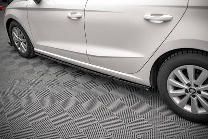 Seitenschweller Ansatz für V.2 für Seat Ibiza FR/ Standard Mk5 Carbon Look