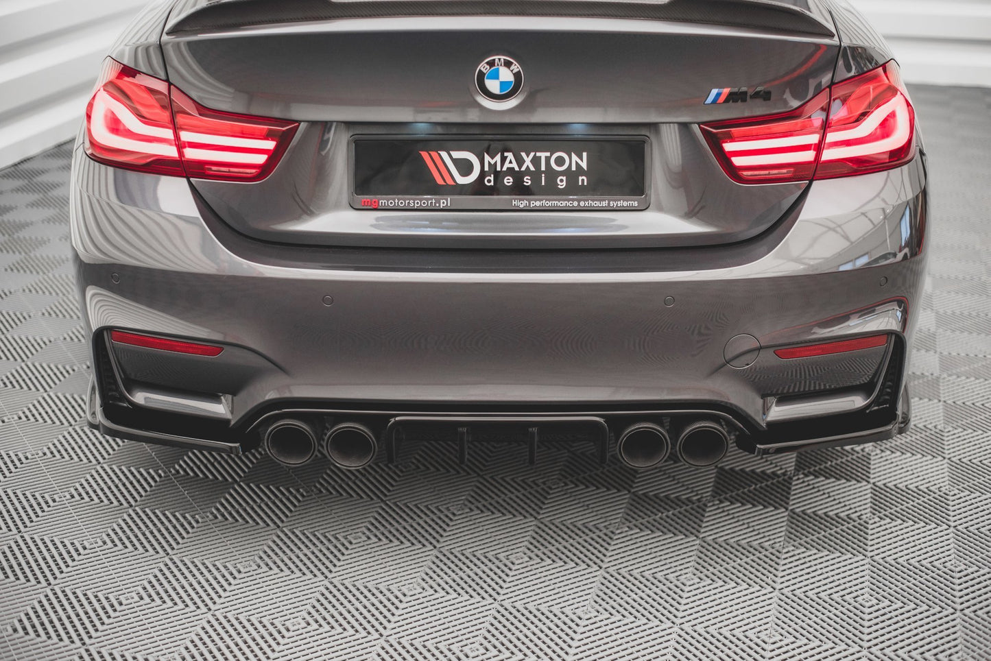 Heck Ansatz Flaps Diffusor V.2 für BMW M4 F82 schwarz matt