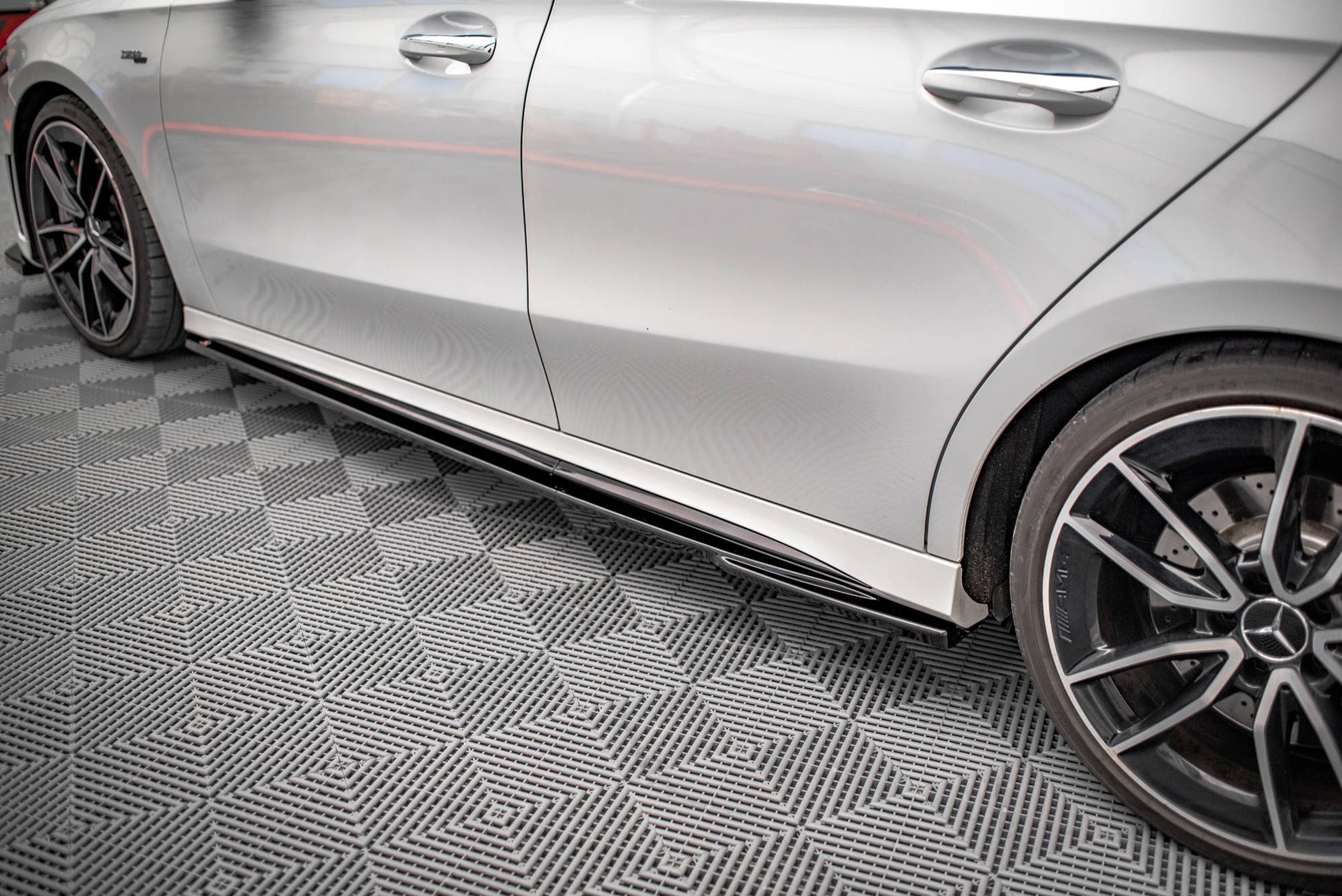 Seitenschweller Ansatz für V.2 für  Mercedes A35 AMG / AMG-Line W177  Carbon Look