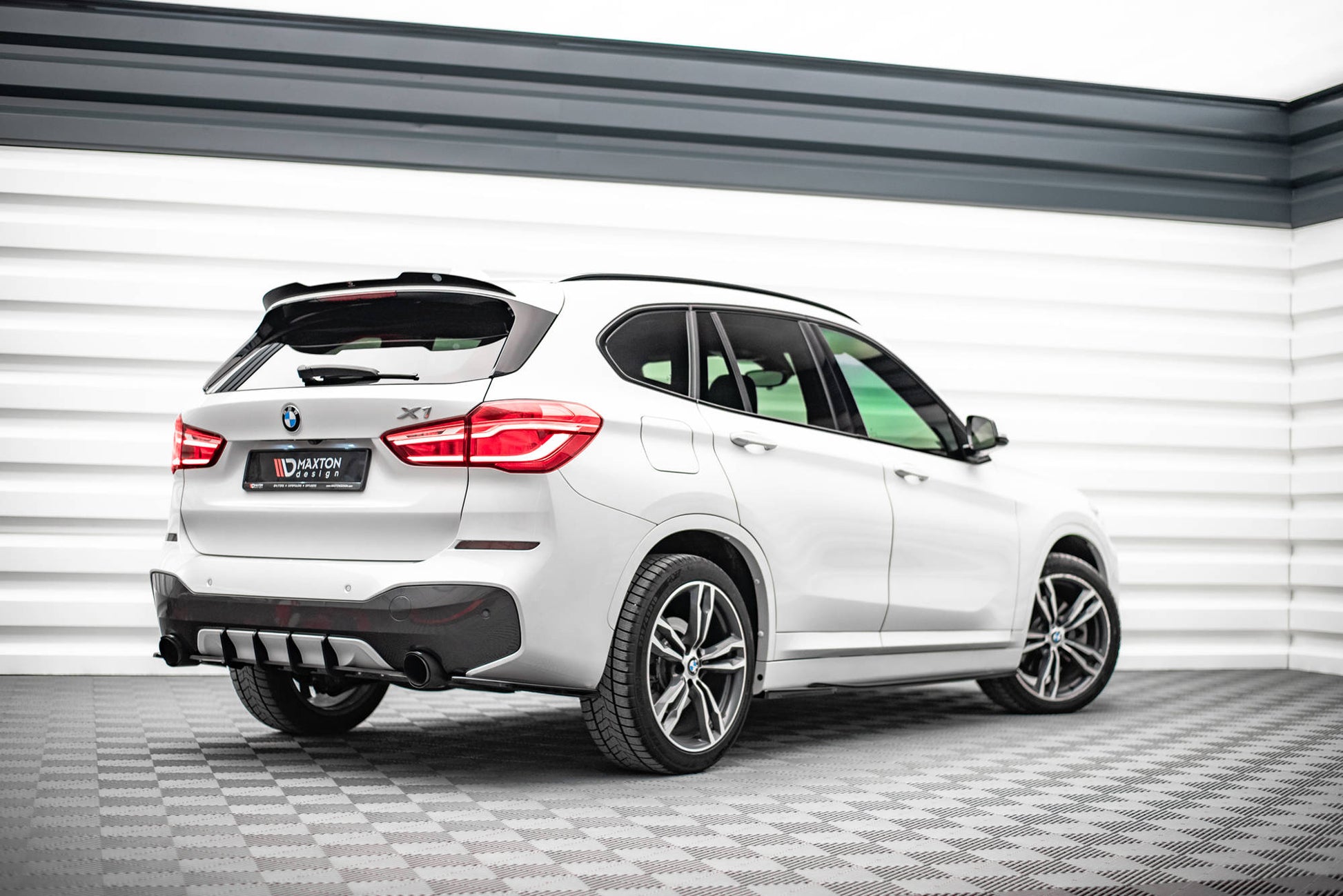 Spoiler CAP für BMW X1 M-Paket F48 Carbon Look