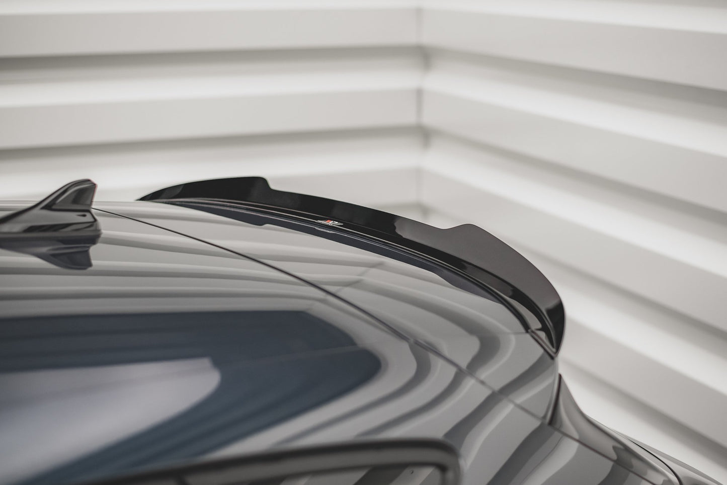 Spoiler CAP für Seat Leon FR Hatchback Mk4 Carbon Look