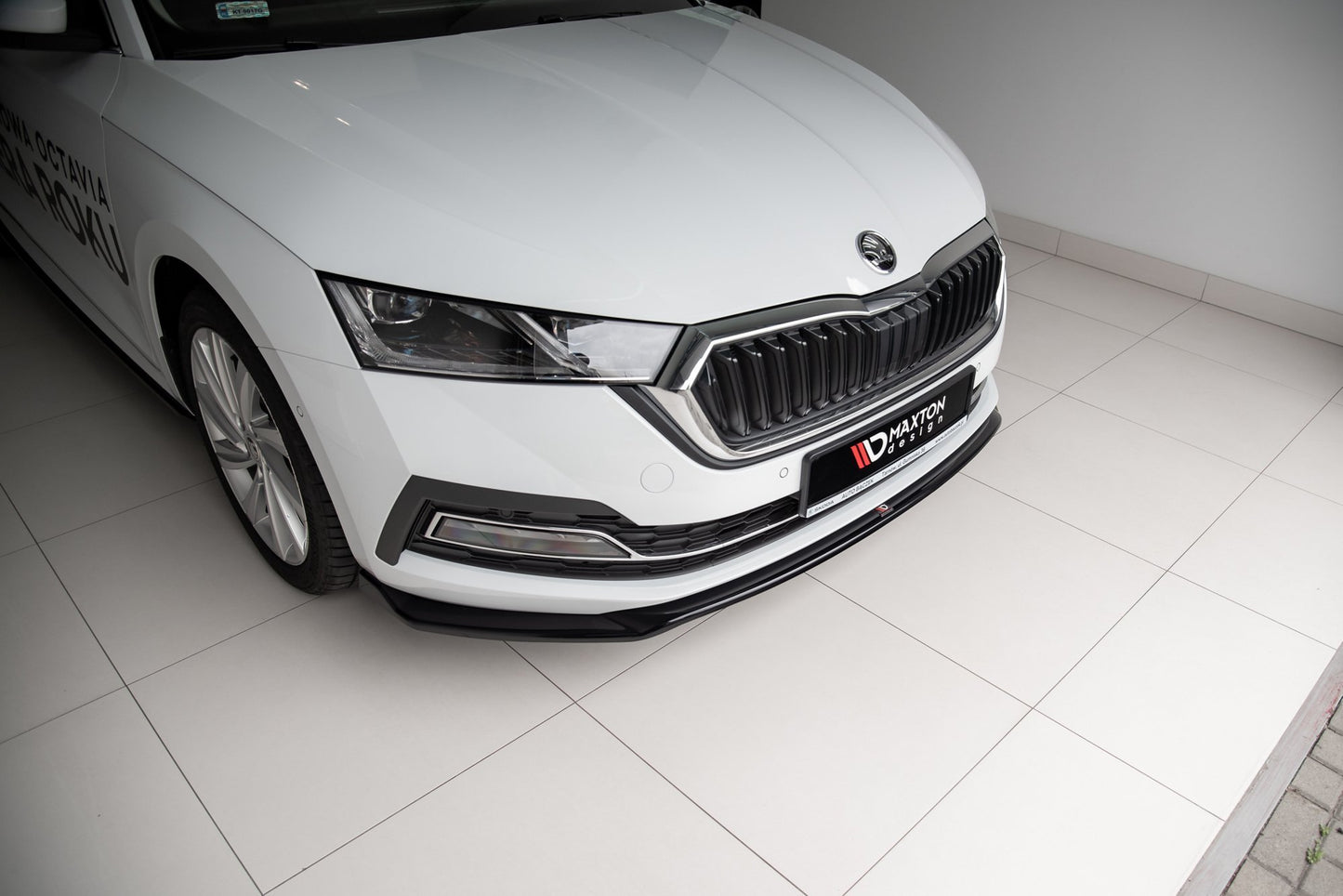 Front Ansatz V.2 für Skoda Octavia Mk4 schwarz matt