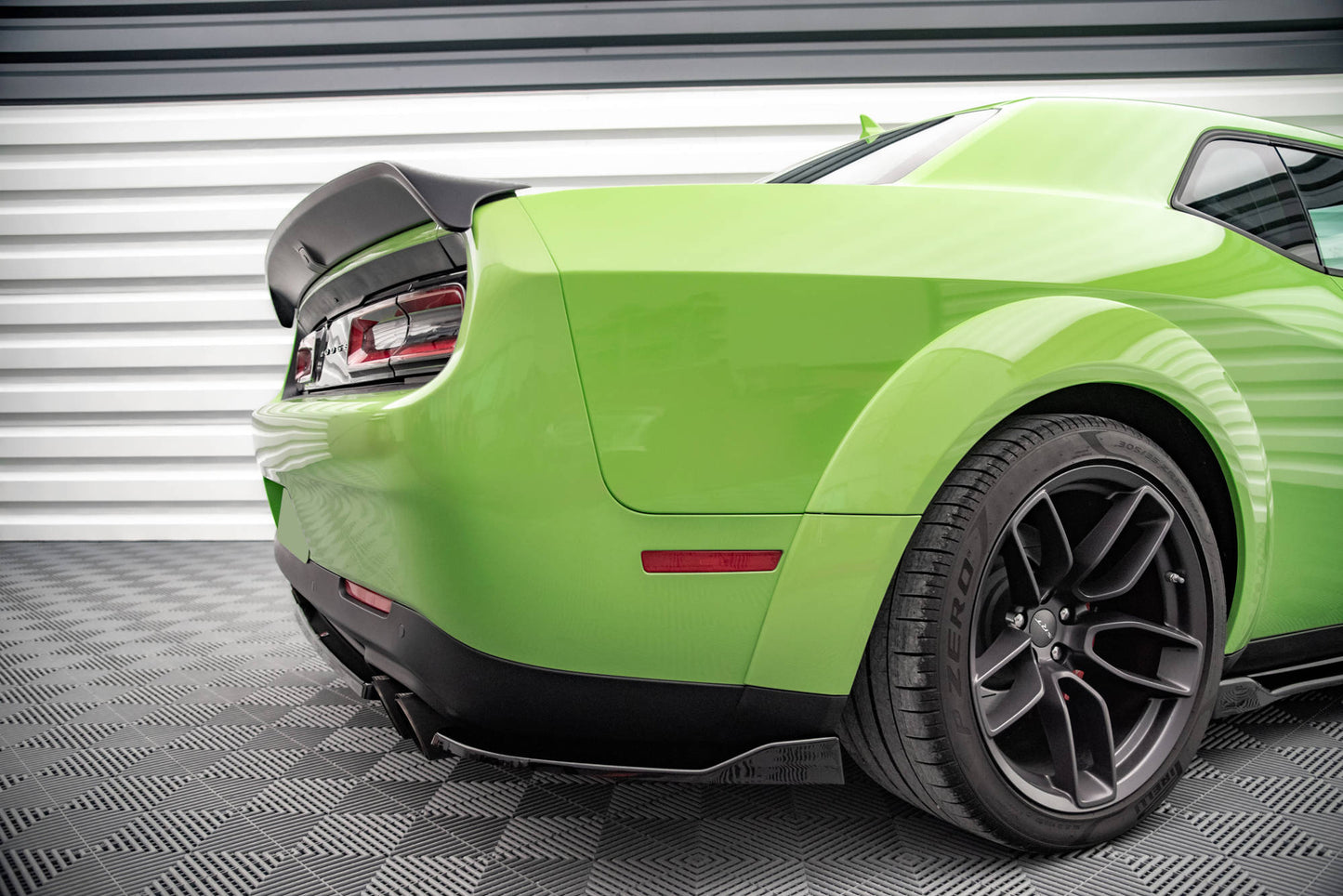 Heck Ansatz Flaps Diffusor für Dodge Challenger SRT Hellcat Mk3 schwarz matt