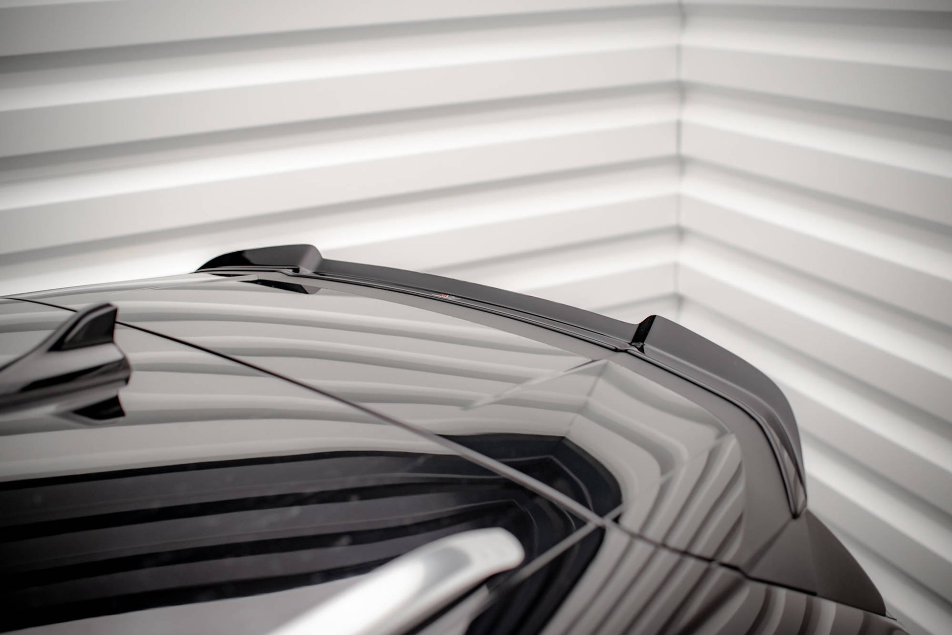 Spoiler CAP für Skoda Enyaq iV schwarz Hochglanz