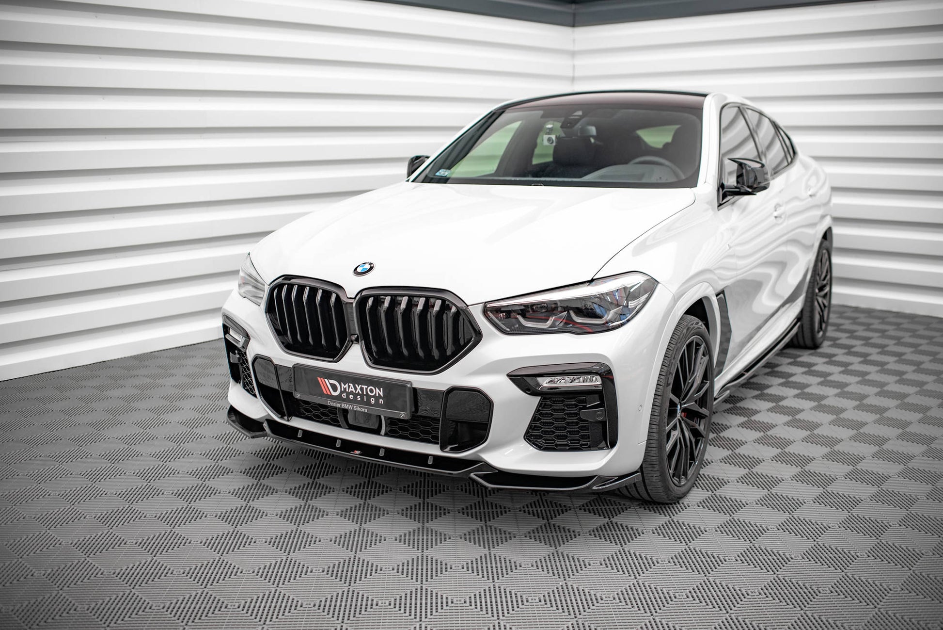 Front Ansatz V.1 für BMW X6 M-Paket G06 schwarz Hochglanz