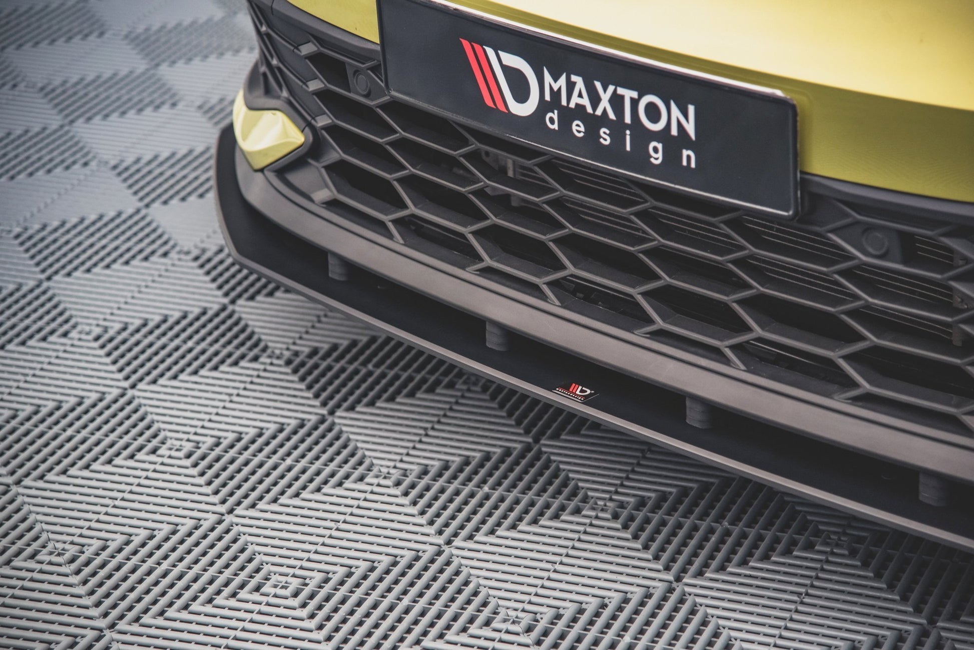Robuste Racing Front Ansatz für passend für Volkswagen Golf 8 GTI Clubsport