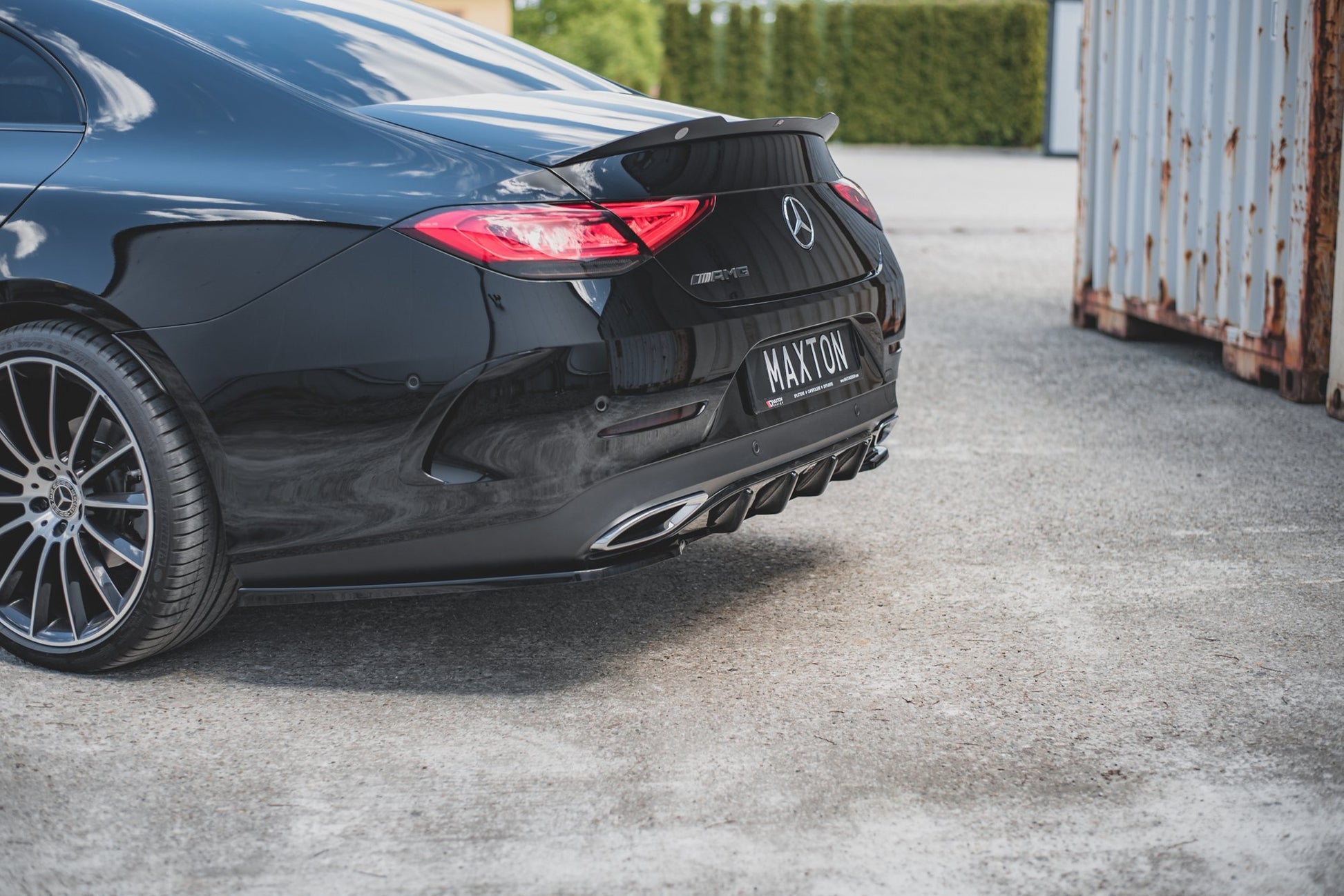 Mittlerer Diffusor Heck Ansatz für Mercedes-Benz CLS AMG-Line C257 schwarz Hochglanz