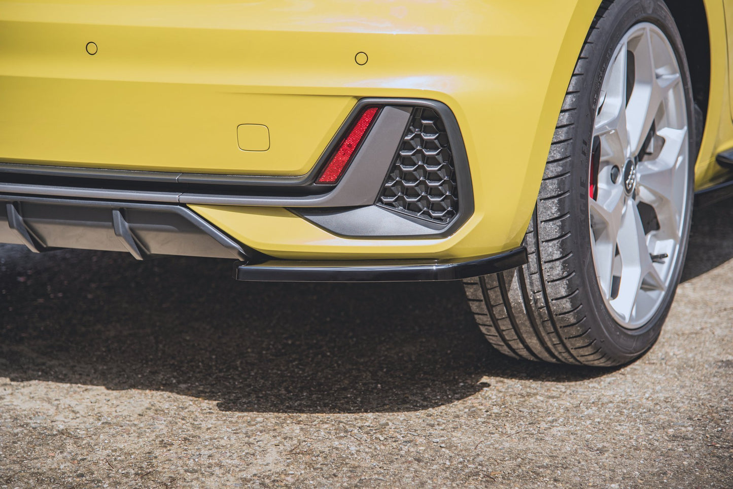 Heck Ansatz Flaps Diffusor für Audi A1 S-Line GB Carbon Look