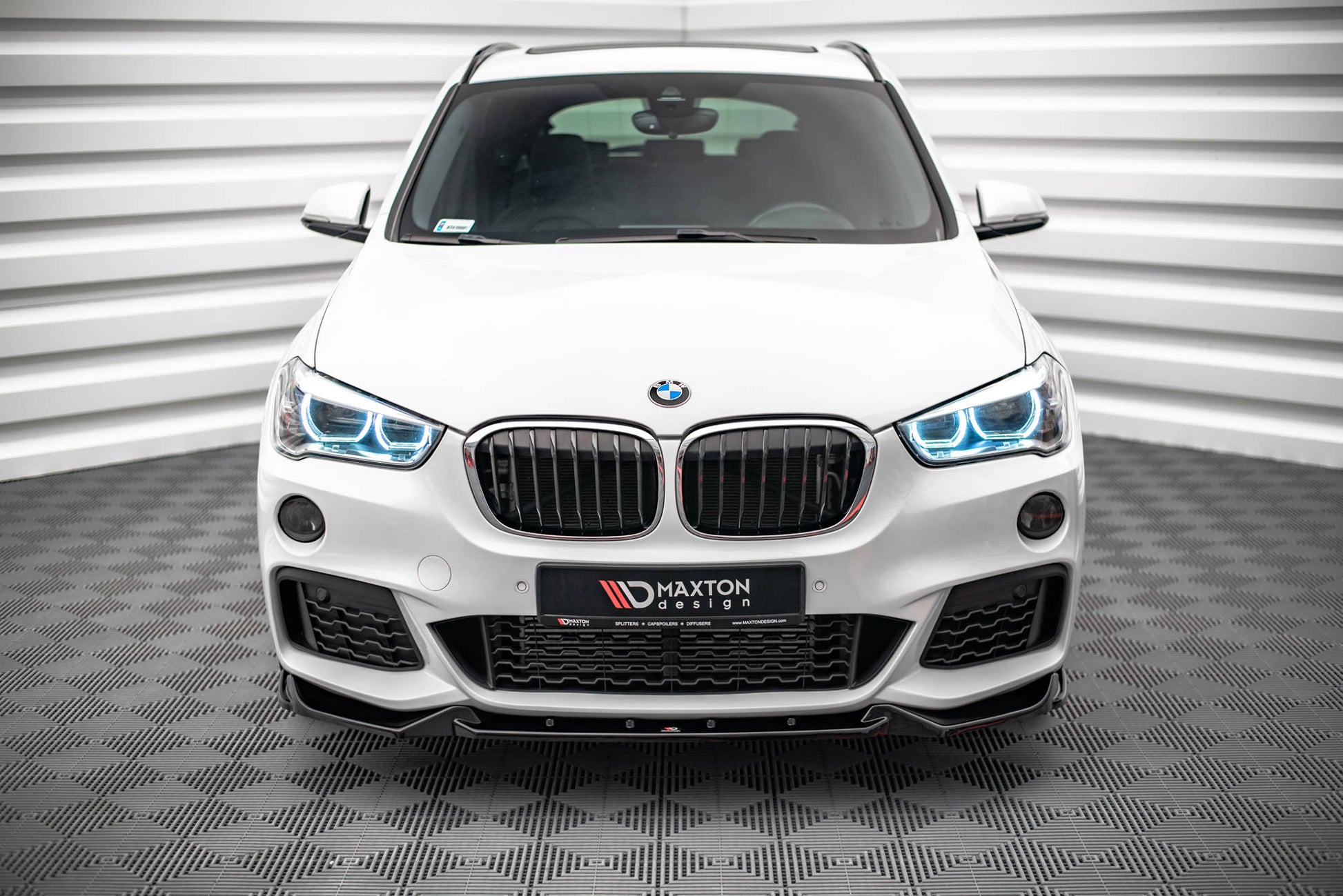 Front Ansatz V.2 für BMW X1 M-Paket F48 schwarz matt