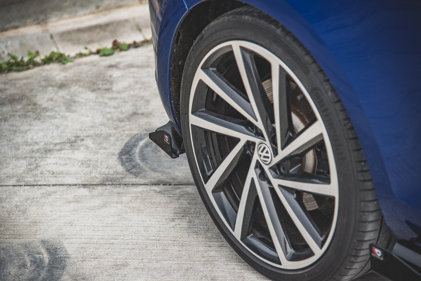 Robuste Racing Heck Ansatz Flaps Diffusor +Flaps für VW Golf 7 R Facelift